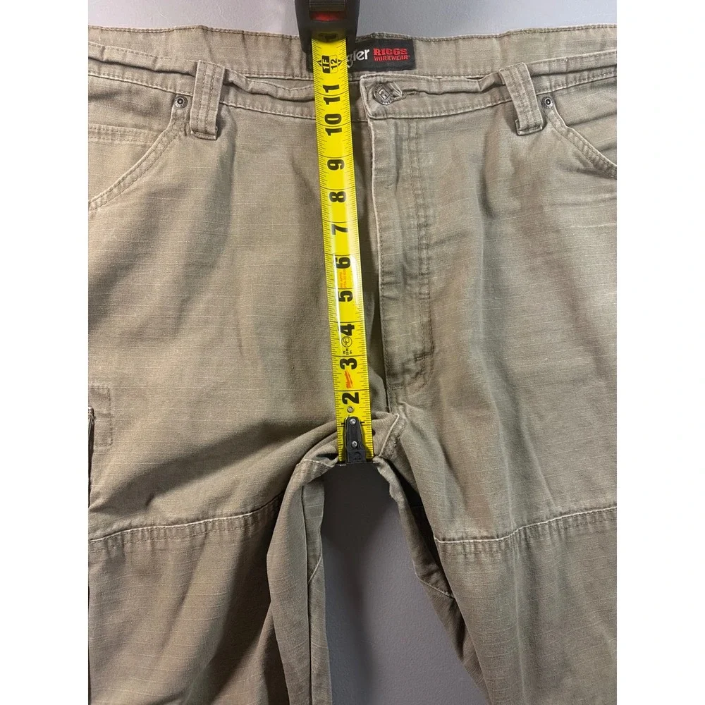 Wrangler RIGGS Workwear Cargo Pants Mens 42x32 Brown Ripstop Relaxed Fit 3W060BR